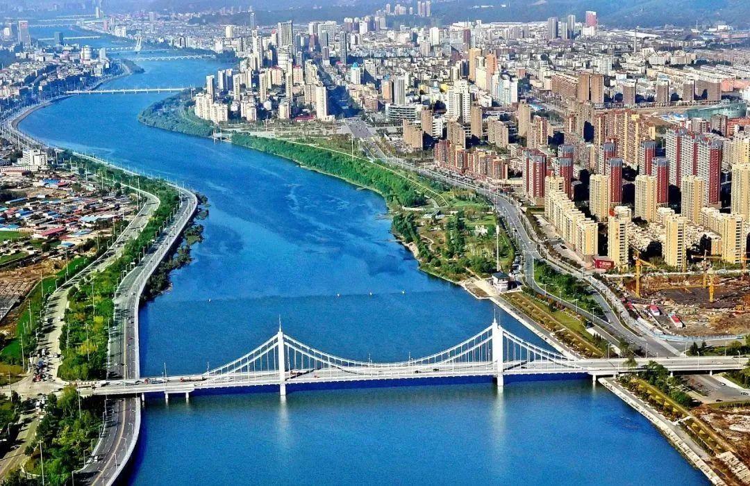 辽宁小巷深处,探秘惊喜特色小店