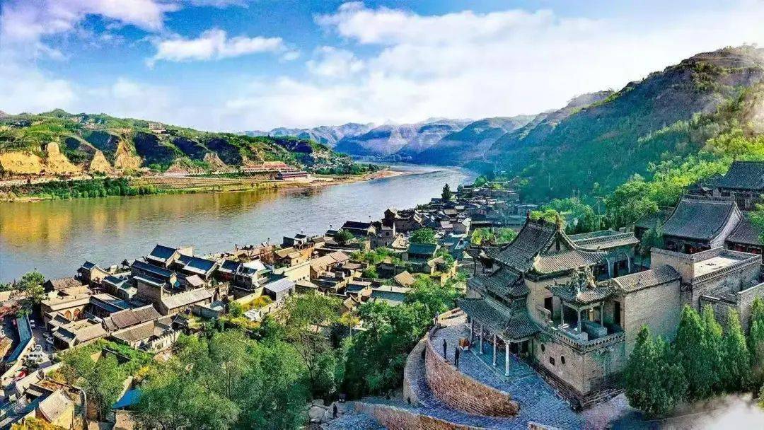 吕梁，红色圣地，山川画卷